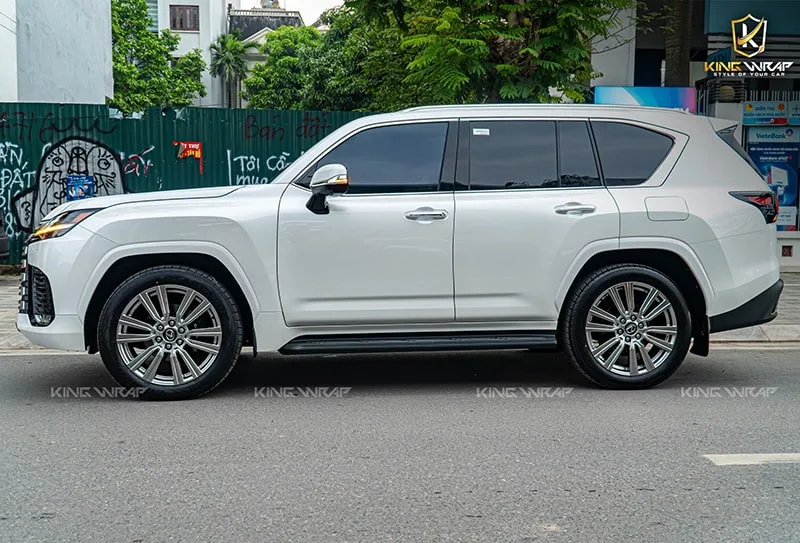 Dán PPF Nội Ngoại Thất Lexus LX600 – Thương Hiệu GSWF 1 dan-phim-ppf-lexus-lx600-1-min.jpg