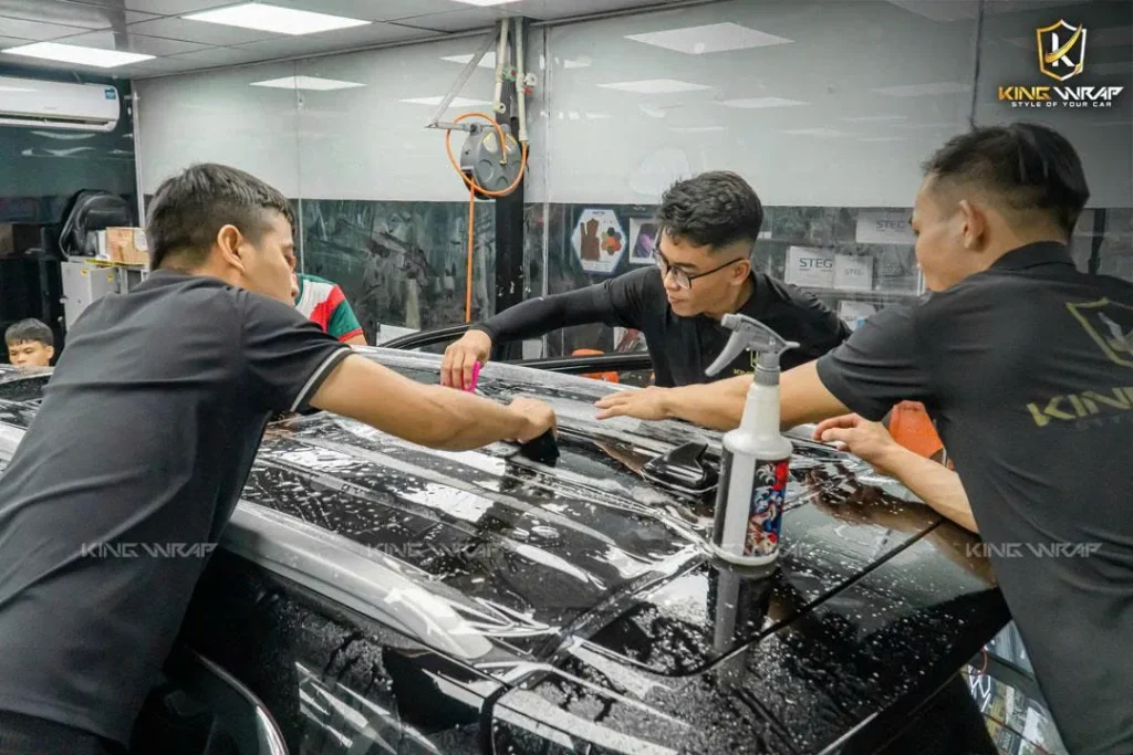 Dán PPF Kính Lái Xe Ô Tô BMW X7 15 z6895210944893_0a409240ad20ffd9012854da8bcbb105.jpg